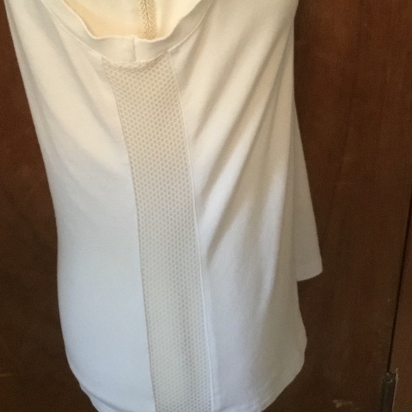 Fabletics white tank top with snap buttons - Picture 5 of 7